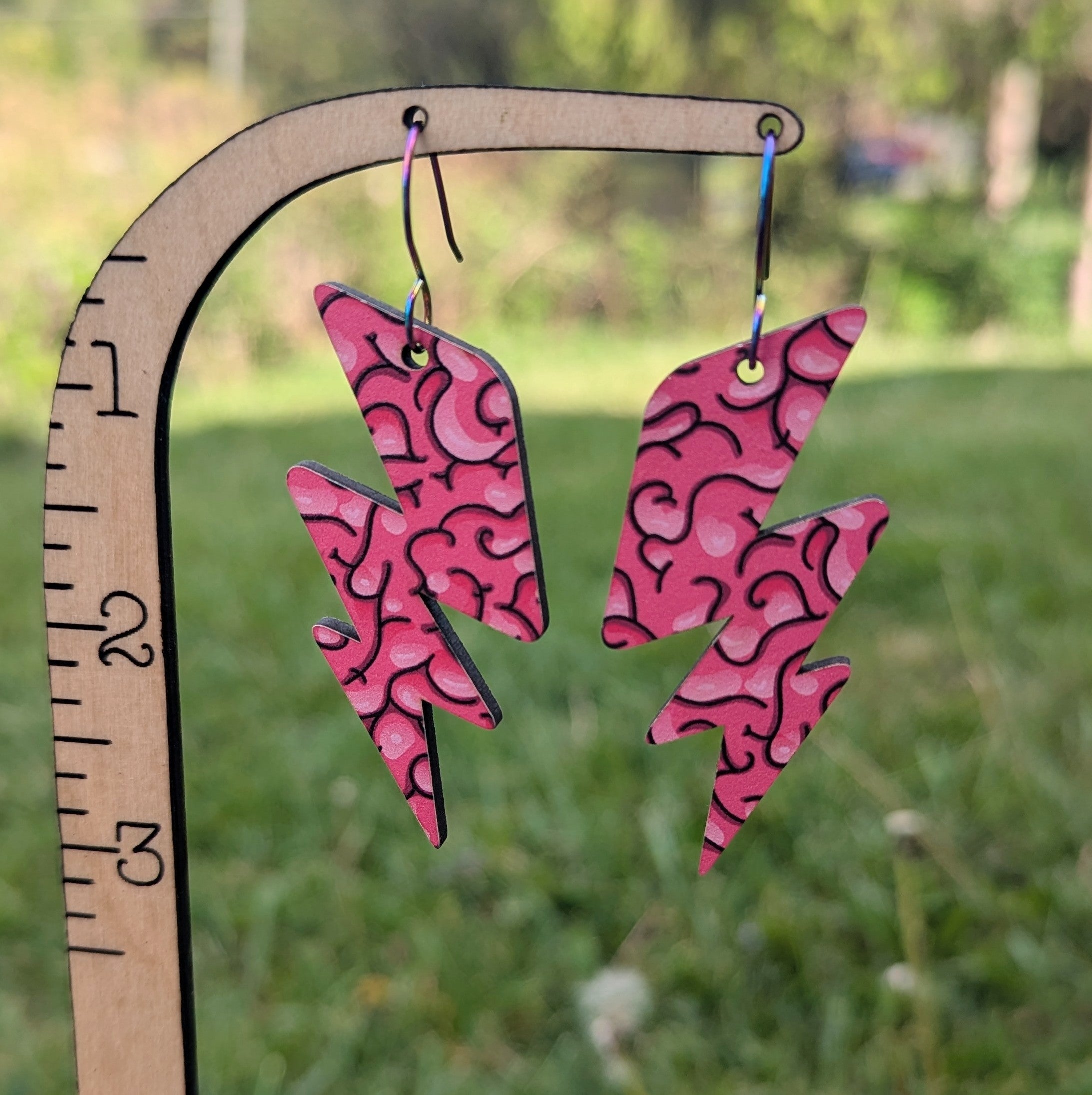 brainstorm lightning bolt dangle