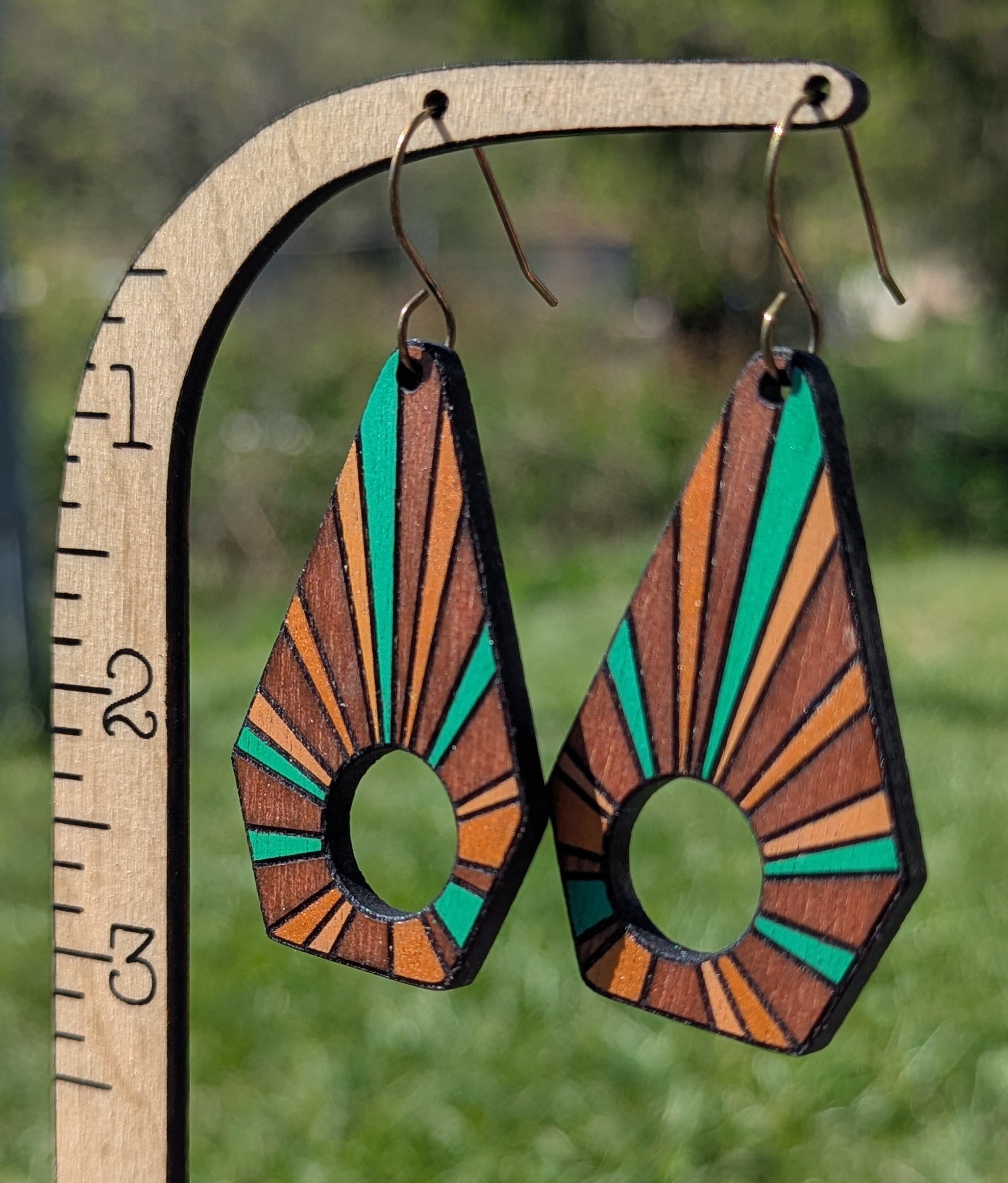 color burst dangle - copper & green