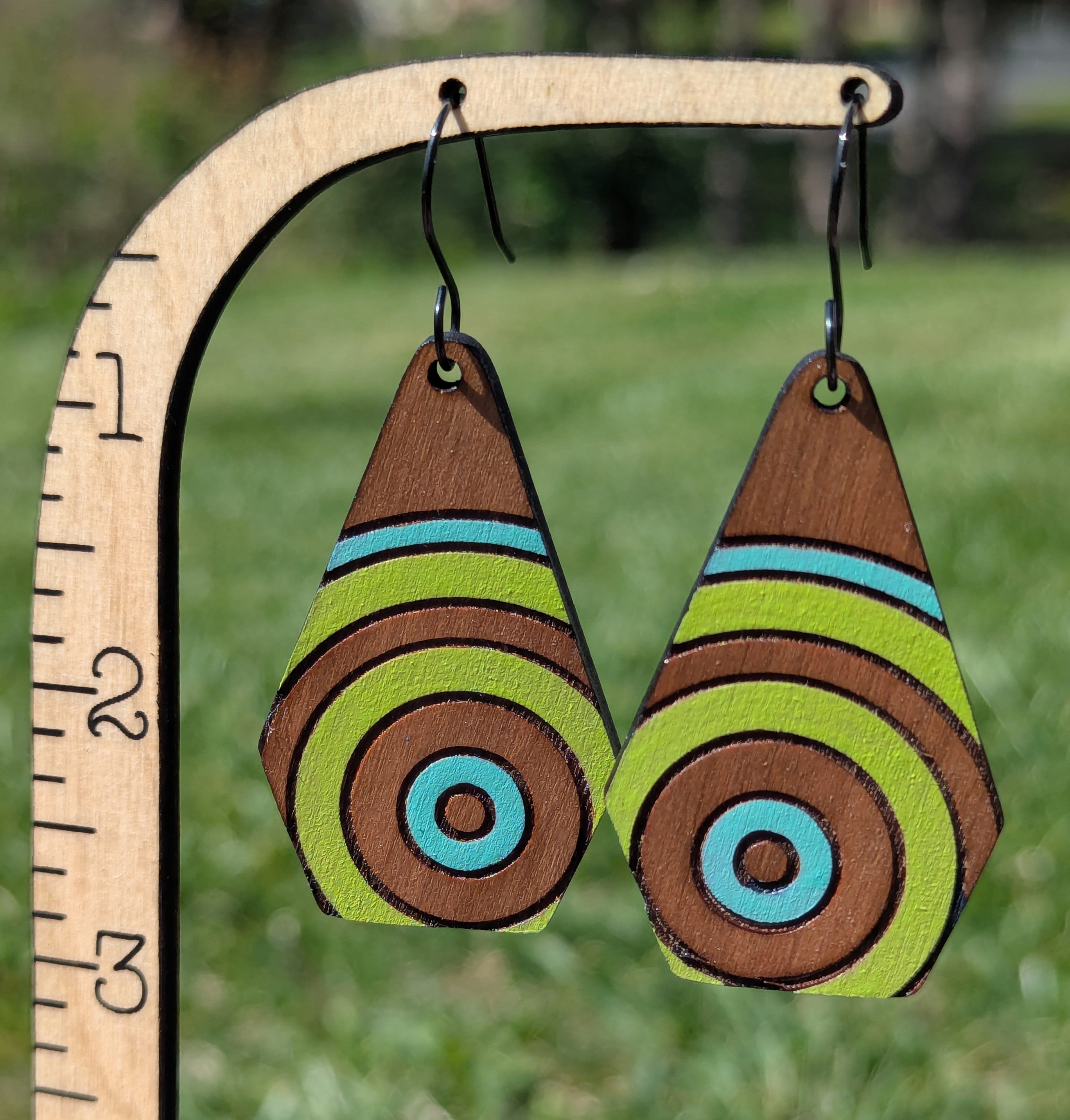 painted circles dangle - blue & green